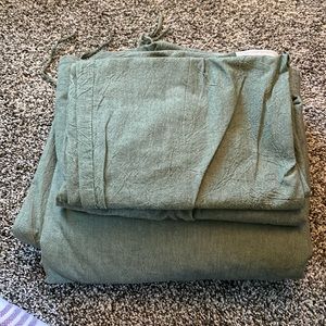 Green Queen Duvet Cover